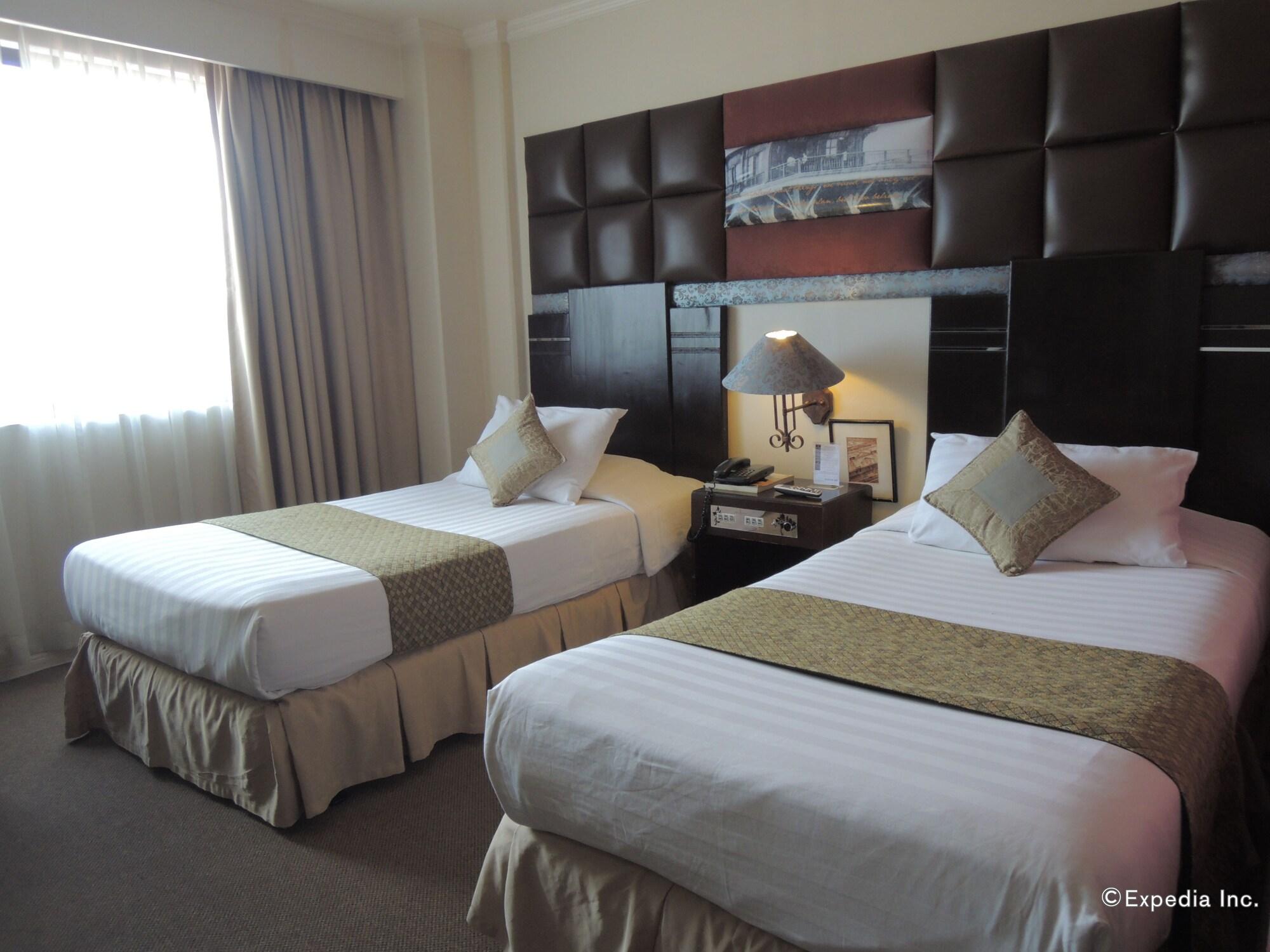 The Bellavista Hotel Lapu-Lapu City Eksteriør bilde