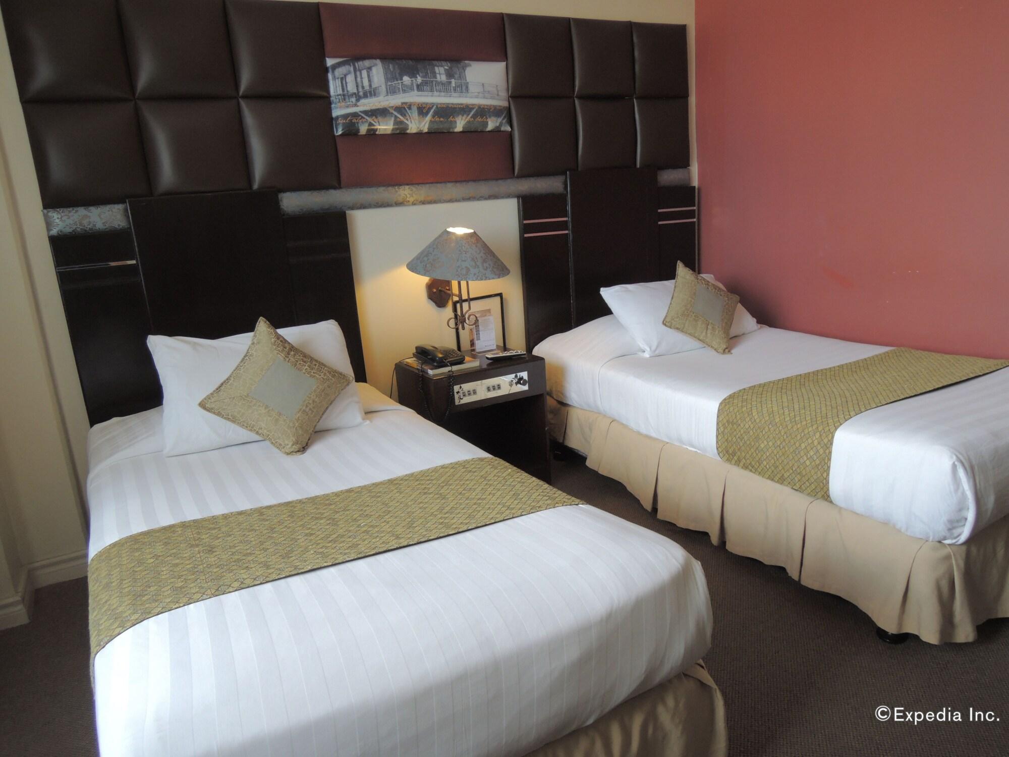 The Bellavista Hotel Lapu-Lapu City Eksteriør bilde