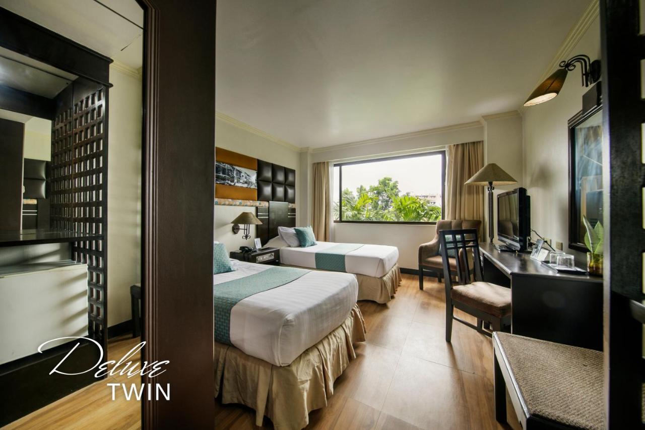 The Bellavista Hotel Lapu-Lapu City Eksteriør bilde