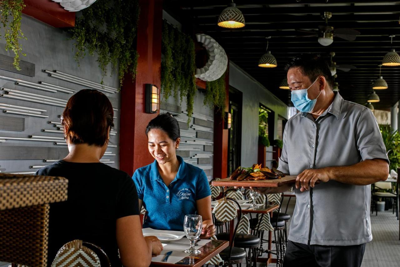 The Bellavista Hotel Lapu-Lapu City Eksteriør bilde