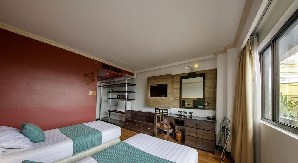 The Bellavista Hotel Lapu-Lapu City Eksteriør bilde