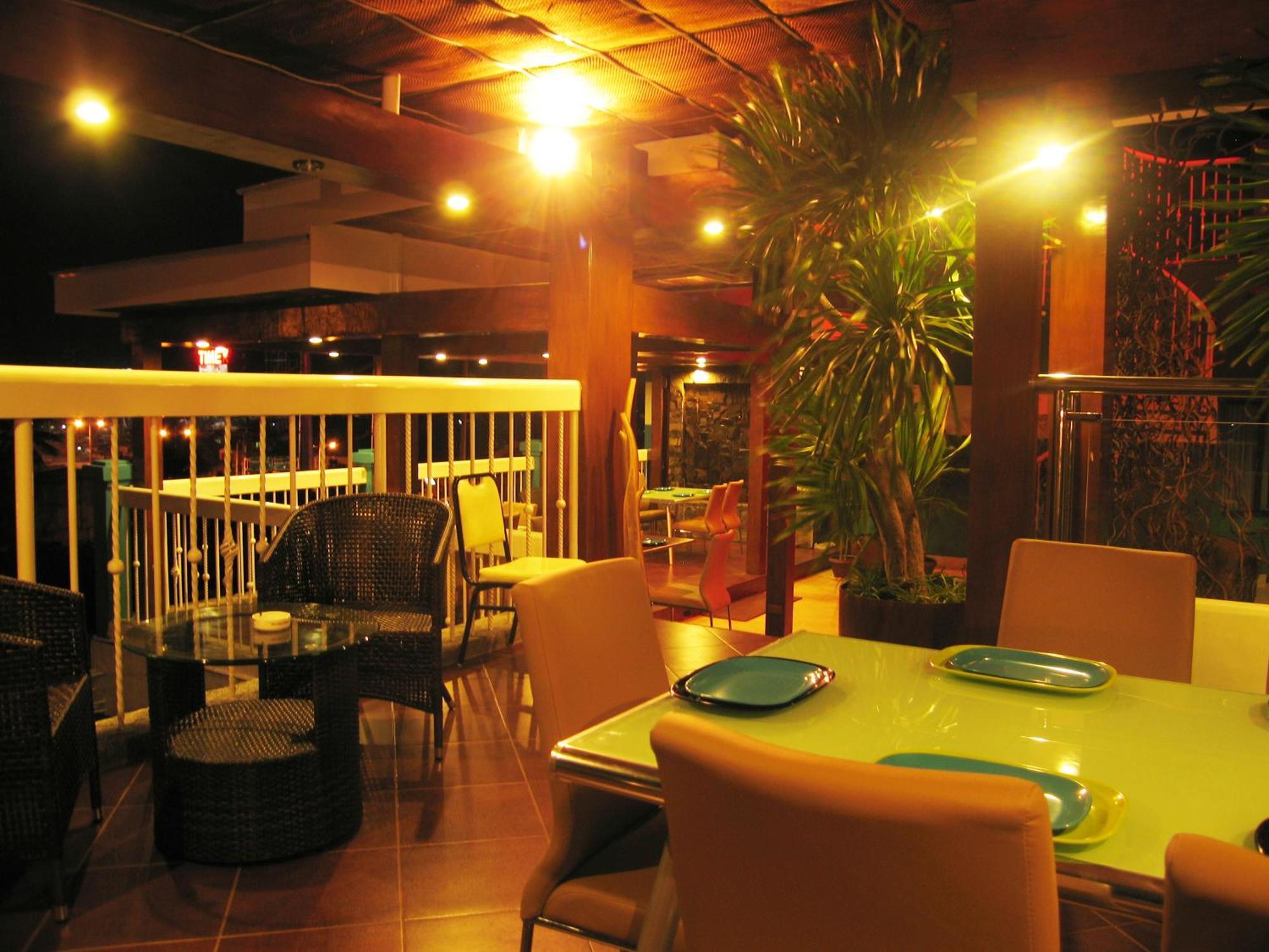 The Bellavista Hotel Lapu-Lapu City Eksteriør bilde