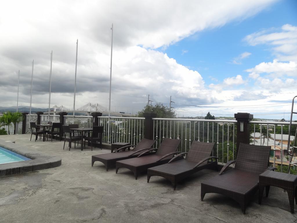 The Bellavista Hotel Lapu-Lapu City Eksteriør bilde