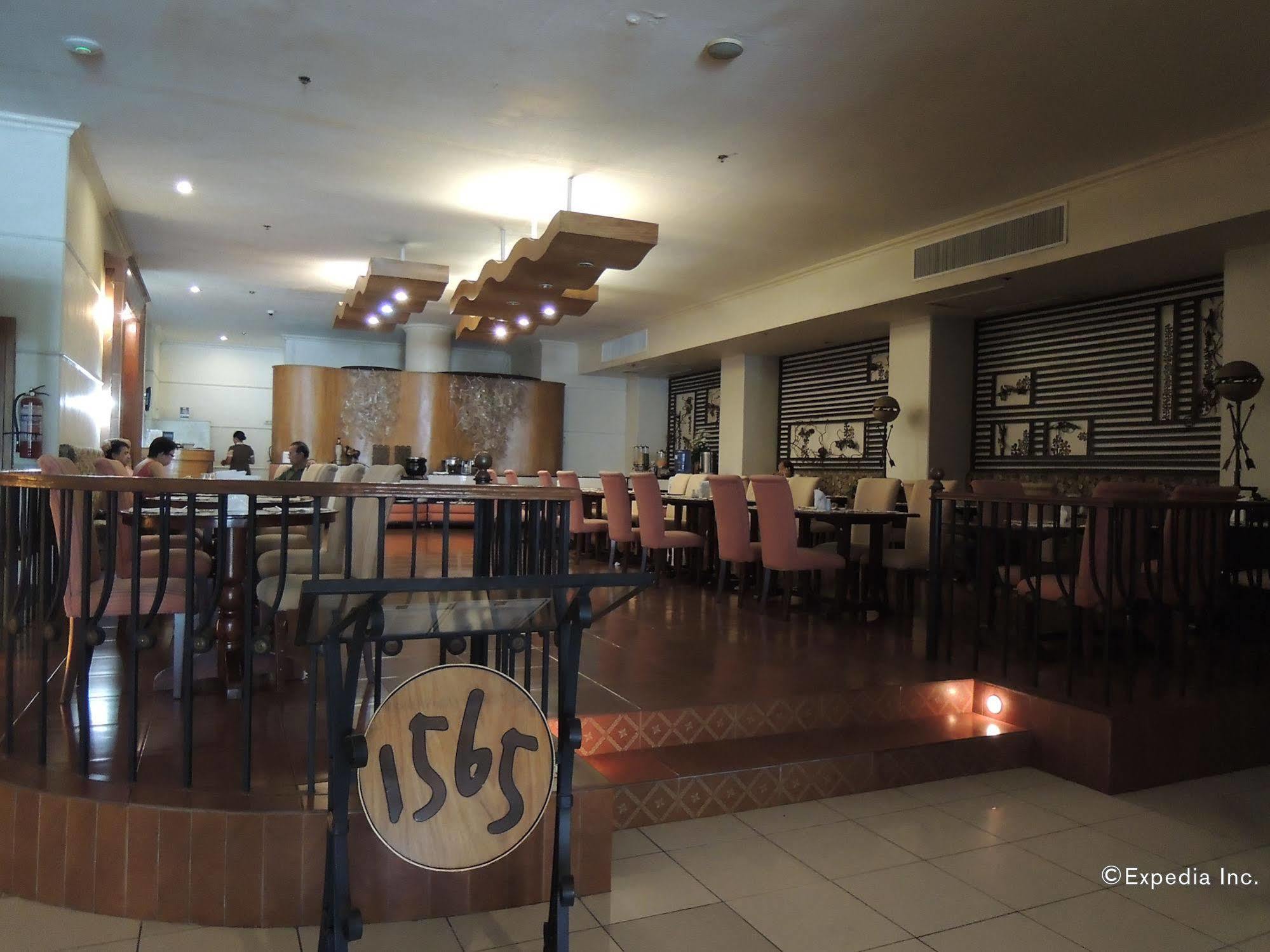 The Bellavista Hotel Lapu-Lapu City Eksteriør bilde