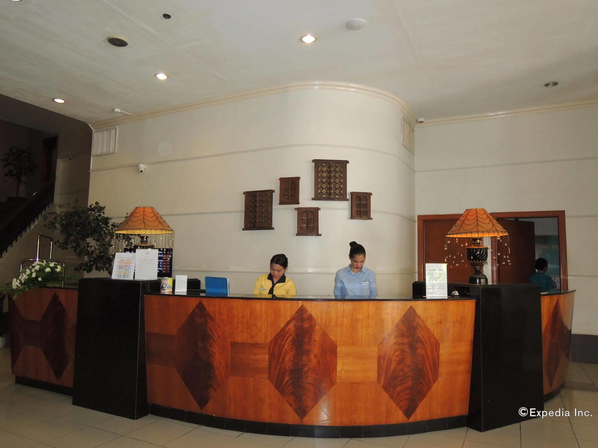 The Bellavista Hotel Lapu-Lapu City Eksteriør bilde