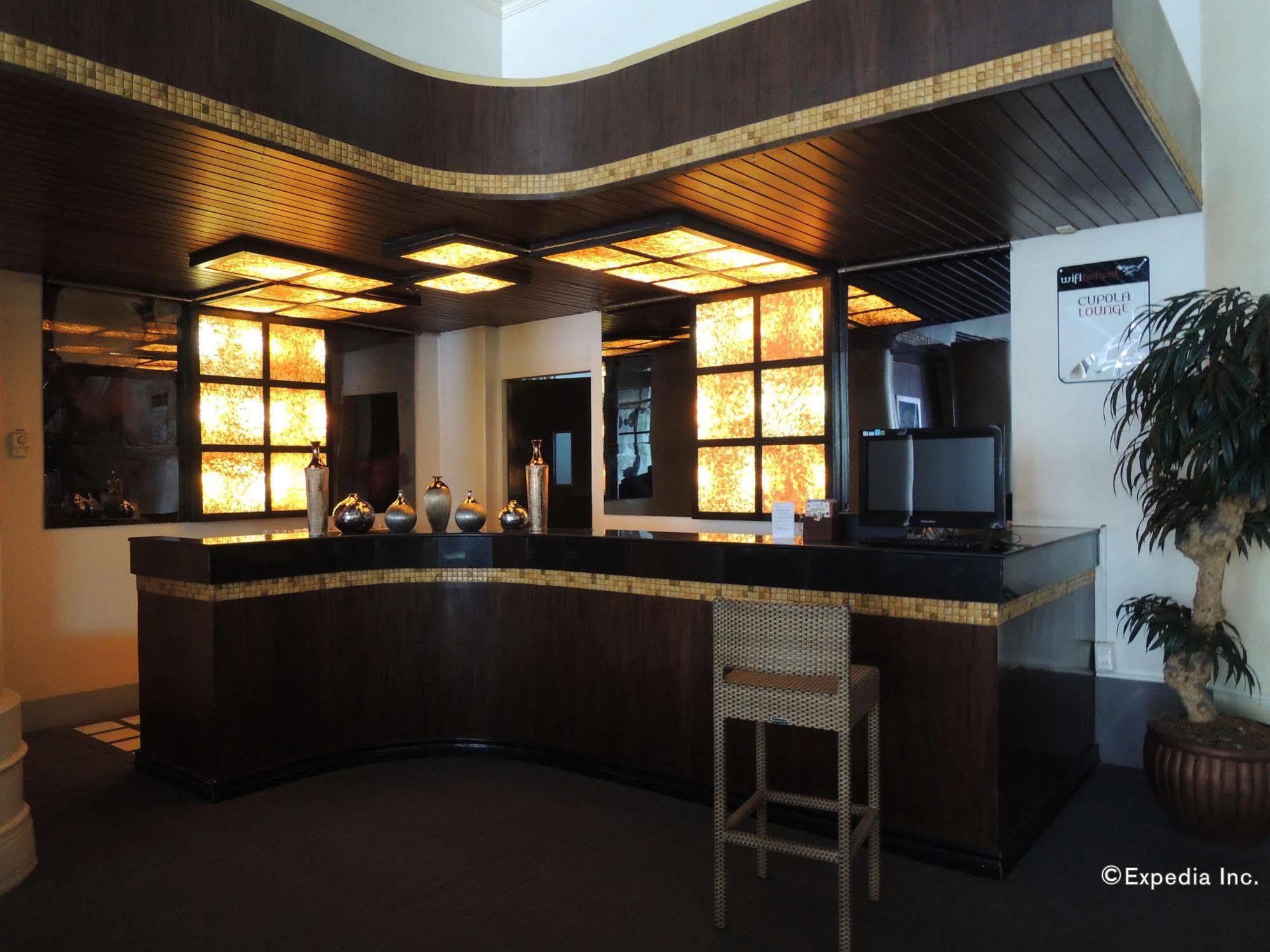 The Bellavista Hotel Lapu-Lapu City Eksteriør bilde